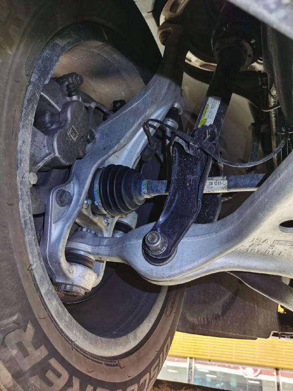 這臺精修的賓士GLE350，讓多年驗車的老評估師差點看走眼