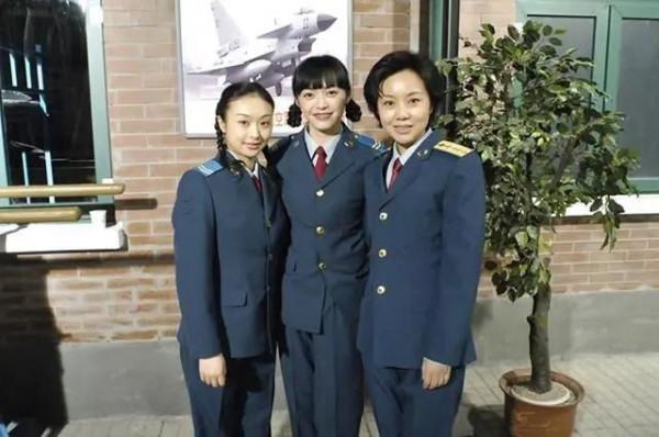 女人40一枝花，3位人到中年才爆紅的女星，越老越有韻味…