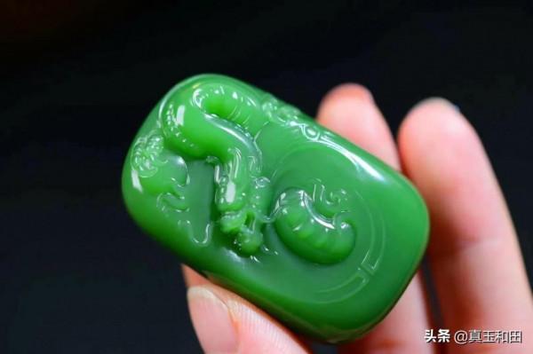 十幾個萬的和田玉俄羅斯碧玉值不值? 十幾個萬的和田玉俄羅斯碧玉值不值?
