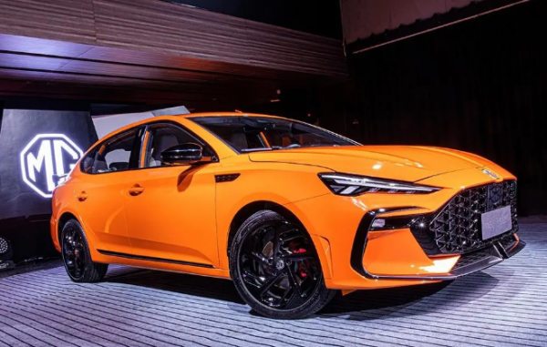 充滿青春氣息的運動轎車，名爵6 Pro動力充足好上手，價格也實惠