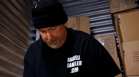 花3千塊買個倉庫，第二天咋就躺賺了4500萬？