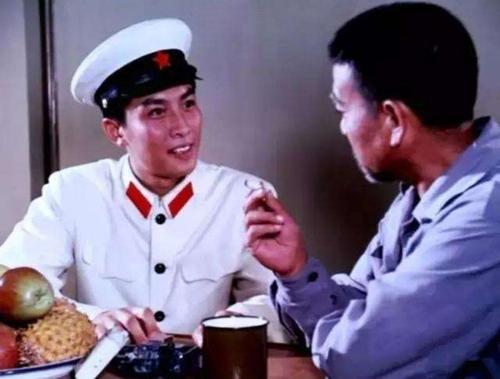 景岡山，從“大眾情人”到“酒蒙子”，他到底經歷了什麼？