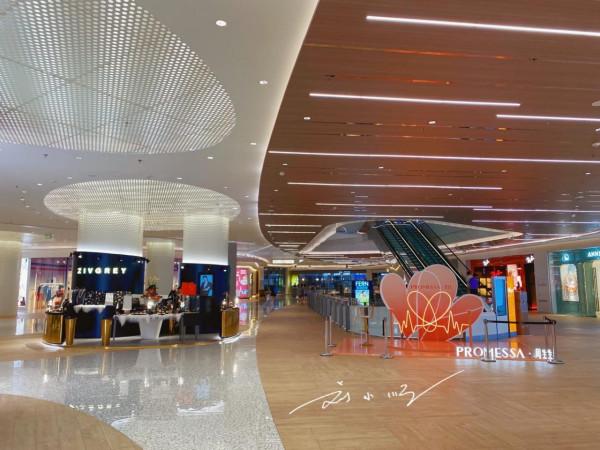 重慶唯一有愛馬仕的高檔商場,卻選址在九龍坡區,遊客:出乎意料 重慶唯一有愛馬仕的高檔商場,卻選址在九龍坡區,遊客:出乎意料