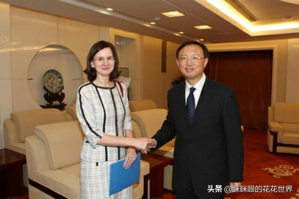 外交博士楊潔篪書法手跡引反響，筆墨倚側秀逸，無愧國際風雲大咖