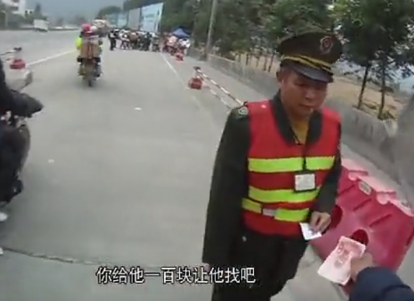 騎摩托橫跨4省全程1350公里回家過年是什麼感覺，這紀錄片告訴你