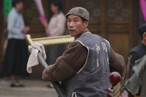 《大宅門》播出20年，男二63歲依然吃香，有人成“姨太太專業戶”