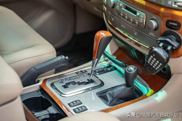 「縱橫四海」老夥計的重生之旅，一起暫別城市的方圓化身曠野的風