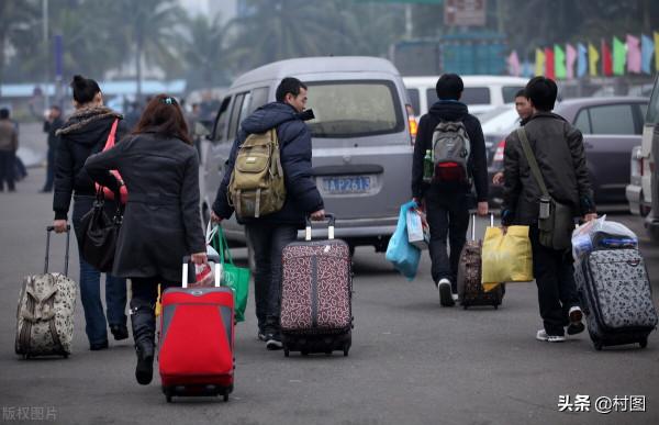 春節返鄉，在外省務工的農民返鄉要做好個人防護，三項措施早知曉