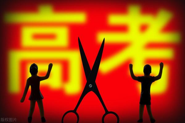 你有沒有一個曾經很要好的朋友,走著,走著,最終走散在人群裡? 你有沒有一個曾經很要好的朋友,走著,走著,最終走散在人群裡?