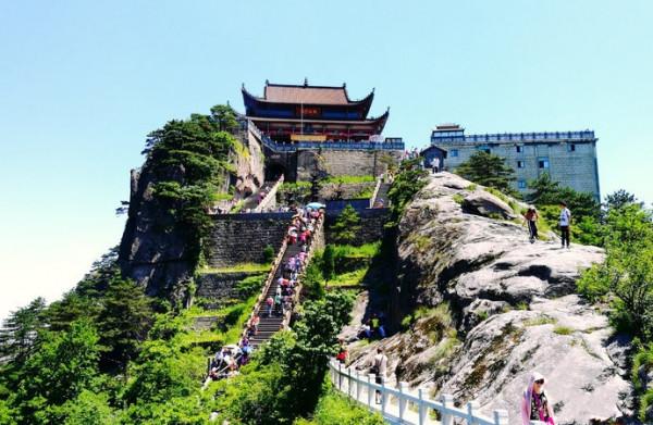 這些門票價格高昂的名山大川，去過一次的遊客也許不會再去