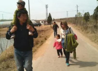 江蘇14歲女孩患骨癌，寧願“安樂死”也不截肢，媽媽含淚做下決定