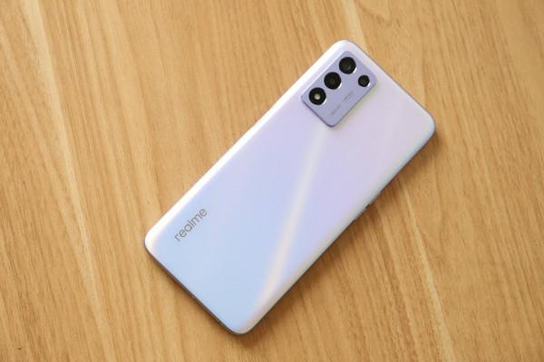 可以閉眼買的三款千元機,標配高刷屏+大快充,均不超過1500元 可以閉眼買的三款千元機,標配高刷屏+大快充,均不超過1500元