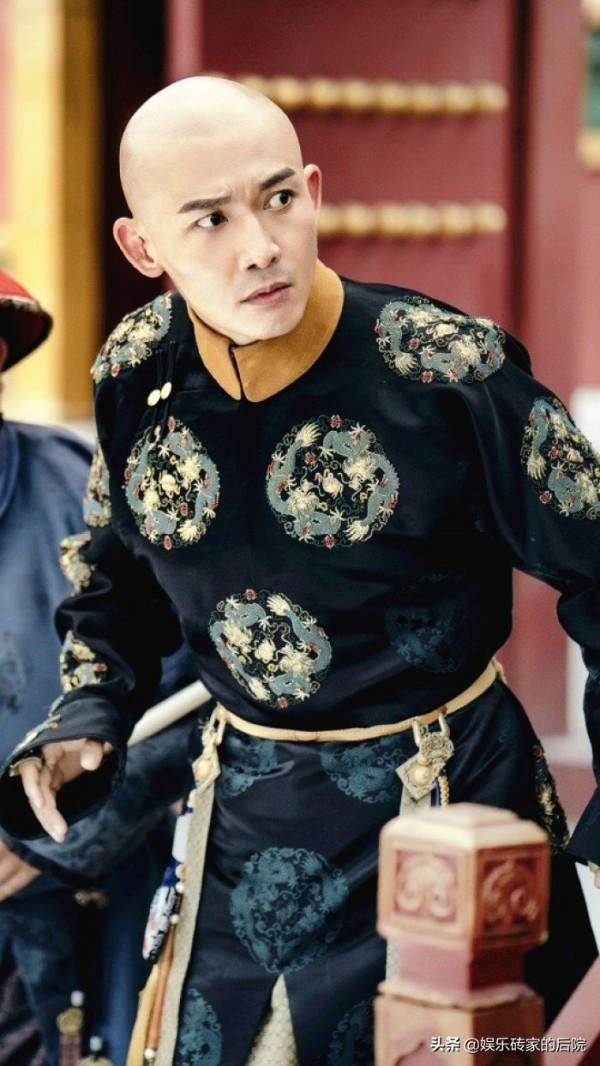 當年黃曉明 印小天等人組成的四大小生，為何現在只有聶遠趨於平靜