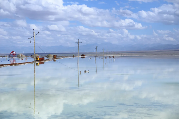 青海茶卡鹽湖 | 站在“世界屋脊”看水天一色