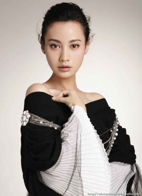 沒退圈卻過氣的6位內地女星，各有各的活法，最大46歲，最小37歲