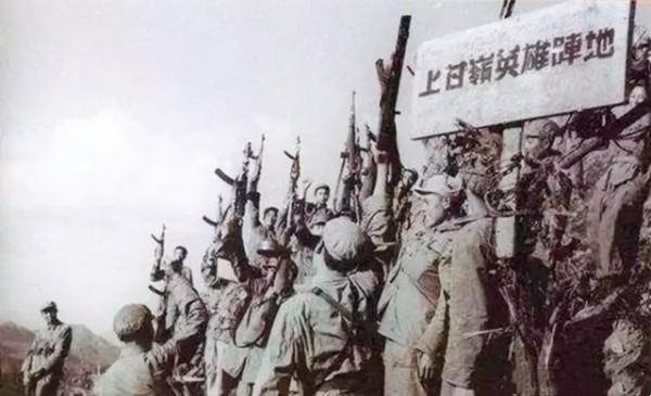 警衛連長踢開營長的門：老子不站崗了！62年後連長成了副國級