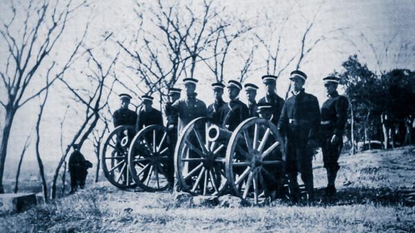 斯大林是唯一被掛在天安門的外國人，他一言讓開國大典提前三個月