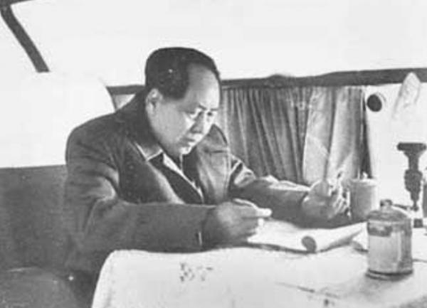 她是毛主席的舞伴,多年後成主席的護士,曾說:主席晚年並不幸福 她是毛主席的舞伴,多年後成主席的護士,曾說:主席晚年並不幸福