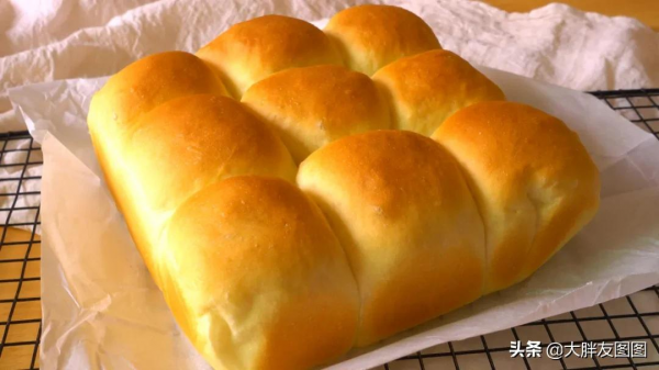 如棉花般柔軟,軟到讓人不知所措的糖心小麵包,撕開之後饞哭 如棉花般柔軟,軟到讓人不知所措的糖心小麵包,撕開之後饞哭