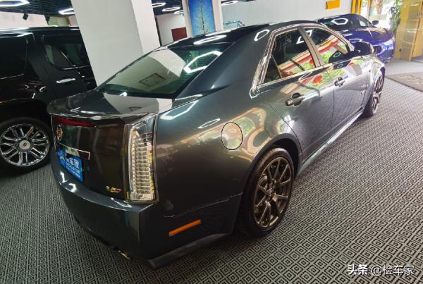 開了11年還能賣25萬！這輛6.2L排量的凱迪拉克CTS-V是真的香