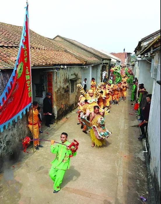 嶺南人的中秋開啟方式｜朝著月亮拜個禮，美食裡藏著中秋密碼