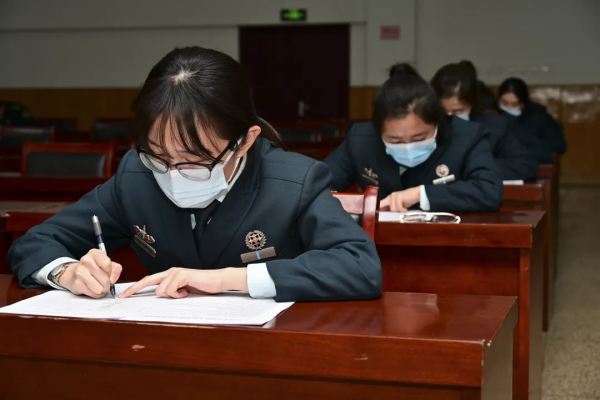 重重關卡，賽出文職人員真實力！