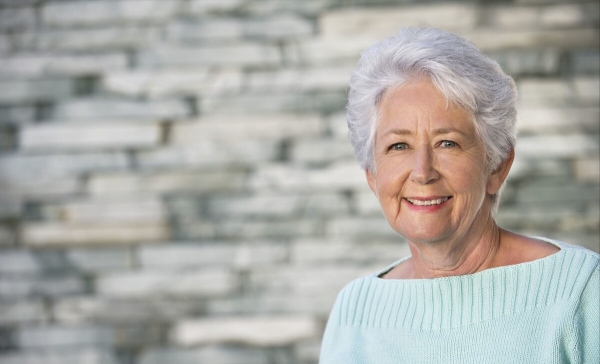 54歲男人哭訴:給75歲大媽做住家保姆,雖然工資高,但我卻想走人 54歲男人哭訴:給75歲大媽做住家保姆,雖然工資高,但我卻想走人