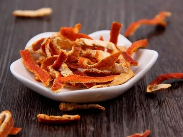 失眠多夢易心慌?巧煮安神老鴨湯,滋陰補虛又助眠 失眠多夢易心慌?巧煮安神老鴨湯,滋陰補虛又助眠