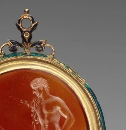 一枚印戒背後的古董商辛酸史