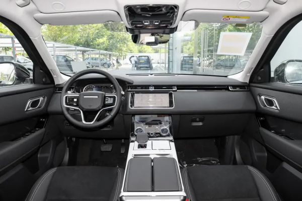 配2.0T發動機爆發250匹馬力,車長4811mm,攬勝星脈實力如何? 配2.0T發動機爆發250匹馬力,車長4811mm,攬勝星脈實力如何?