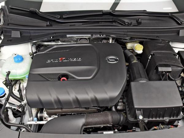 這B級車頂配不到17萬，車長4891mm，標配6AT，帶你看傳祺GA6