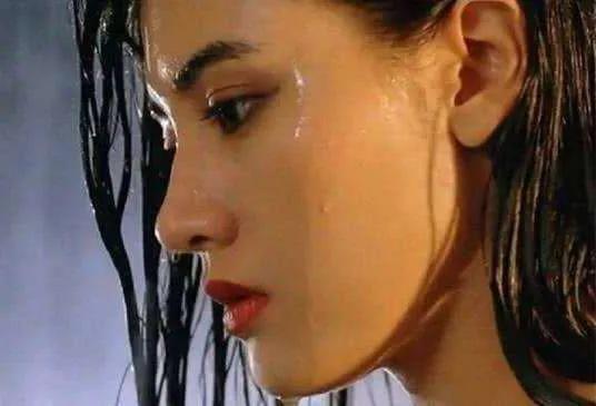 17歲的朱茵 趙雅芝 蔡少芬 其差距一目瞭然