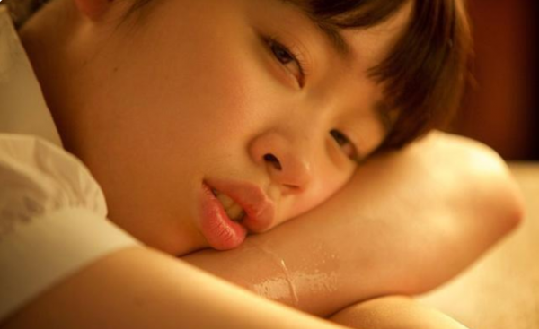 睡覺時，雙腿突然抖一下、抽筋、流口水是怎麼回事？早了解早預防