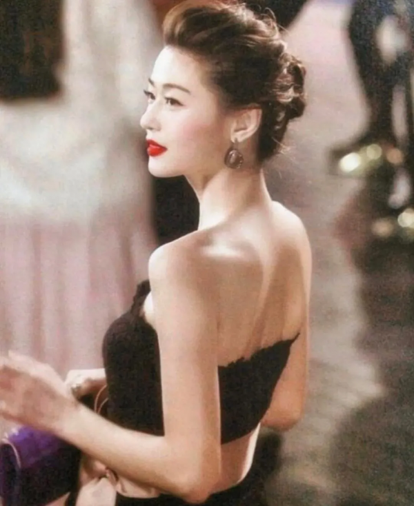 一看就很“貴”的臉長什麼樣? 一看就很“貴”的臉長什麼樣?