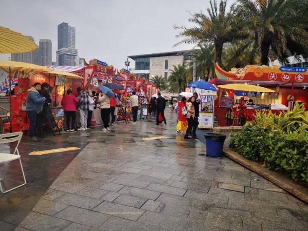 雨中登山觀十峰