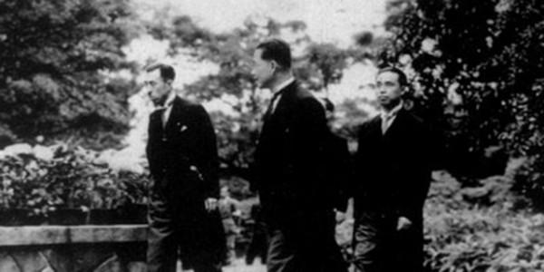 1946年老蔣下令平毀汪精衛墓，開棺後發現屍體未腐，口袋有張紙條