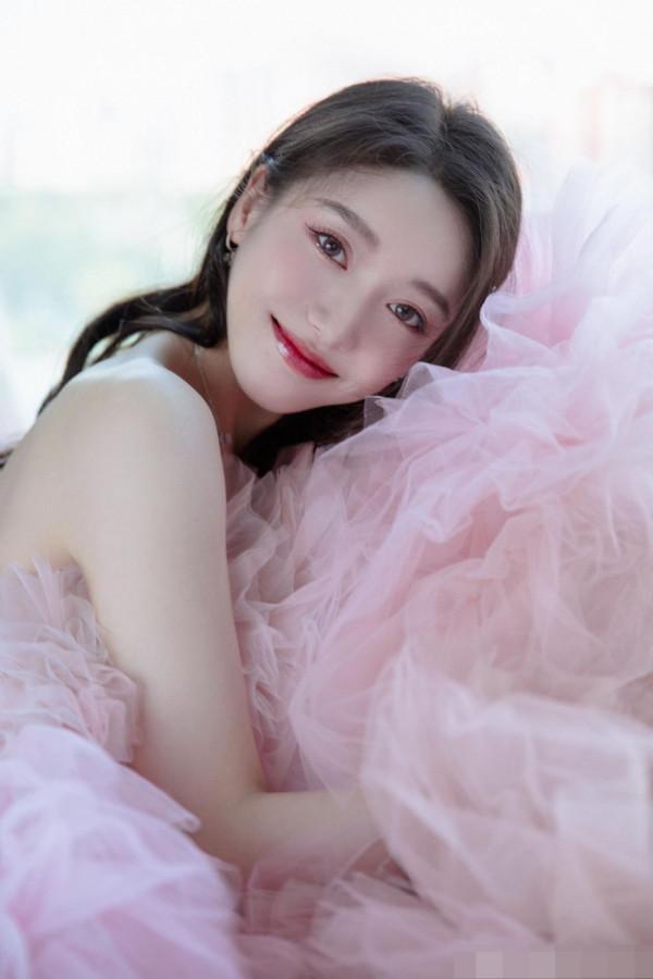 姜貞羽是不是真的可惜了?出道熱度那麼高現在還是隻能宣傳顏值 姜貞羽是不是真的可惜了?出道熱度那麼高現在還是隻能宣傳顏值