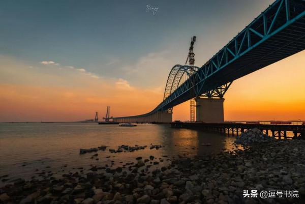 丁康權(逗號)詩歌九首 丁康權(逗號)詩歌九首