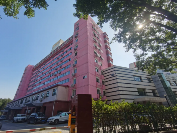 ​曾經的“富人區”,如今已泯然眾人