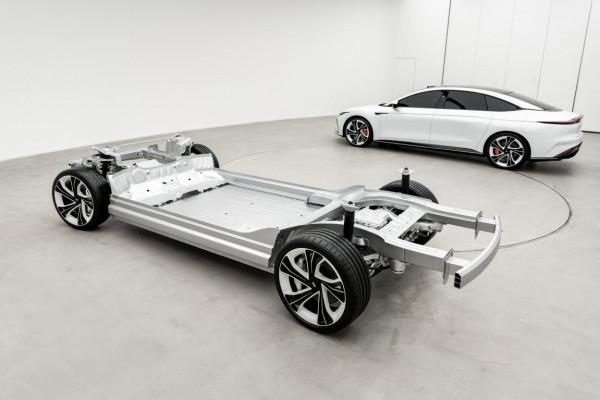 智己L7秀底盤的勇氣是哪裡來的？