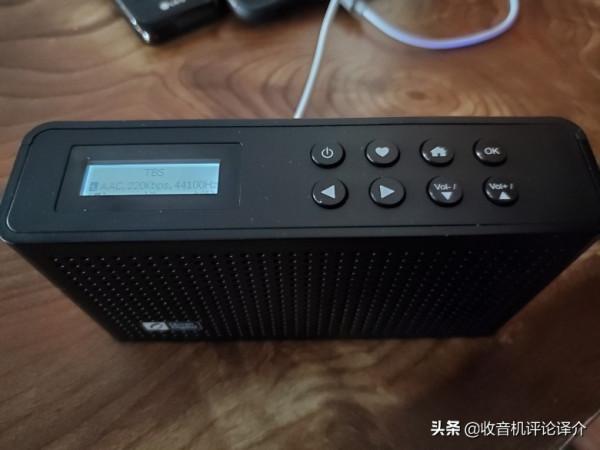 改變我生活的,是網路收音機,是海弦WR-26網路收音機 改變我生活的,是網路收音機,是海弦WR-26網路收音機