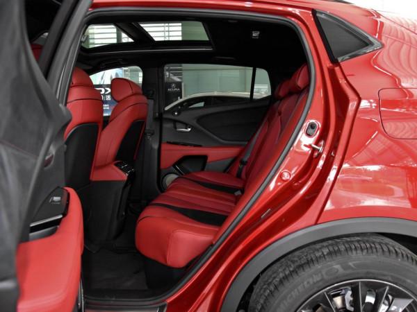 空間比肩本田CR-V，油耗低還更豪華，實拍謳歌CDX