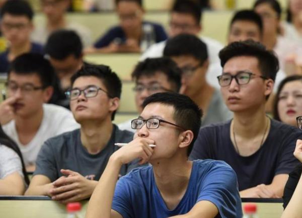 34歲清華女博士當選縣長，既有顏值又有才華，這才是學生該追的星