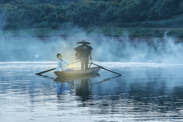 1949年，安徽14歲無名女孩立一等功，偉人親自為她起名，她是誰？
