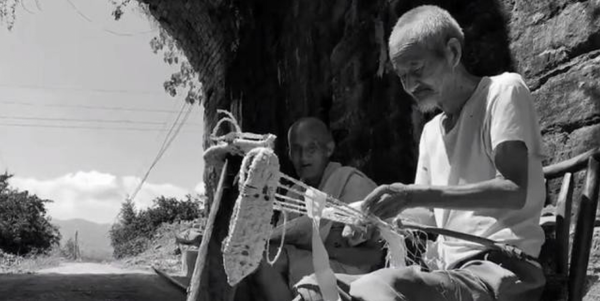 江蘇94歲老兵隱居71年，因日軍大印暴露身份，部隊開6輛坦克迎接