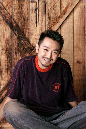 著名演員劉向京：演《闖關東》成名，陪母親抗癌，40歲做父親