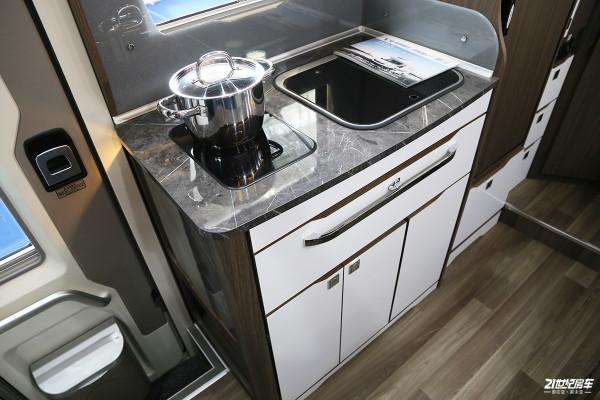 60萬以內大額頭房車新選擇！寬大V9房車帶給你不一樣的感受