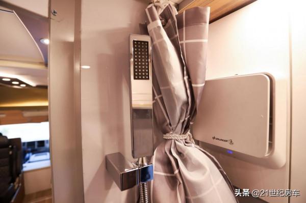 5&period;2T動力配無限用電，帶封閉廚房，實拍五十鈴旅行官輕卡房車