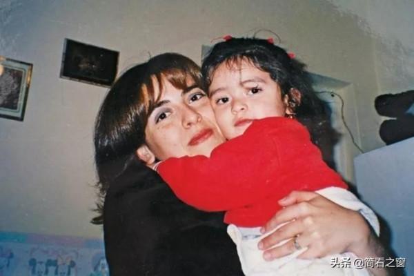 震撼!阿根廷母親苦尋遭綁架愛女,與人販鬥智鬥勇,諾貝爾獎提名 震撼!阿根廷母親苦尋遭綁架愛女,與人販鬥智鬥勇,諾貝爾獎提名