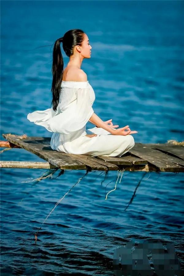 母其彌雅,雲南大山裡走出來的世界瑜伽女神 母其彌雅,雲南大山裡走出來的世界瑜伽女神